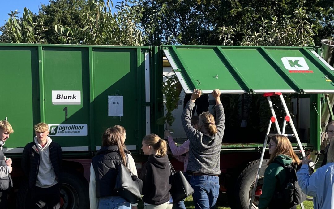 Going Green startet zum Schuljubiläum mit einer großen Pflanzaktion